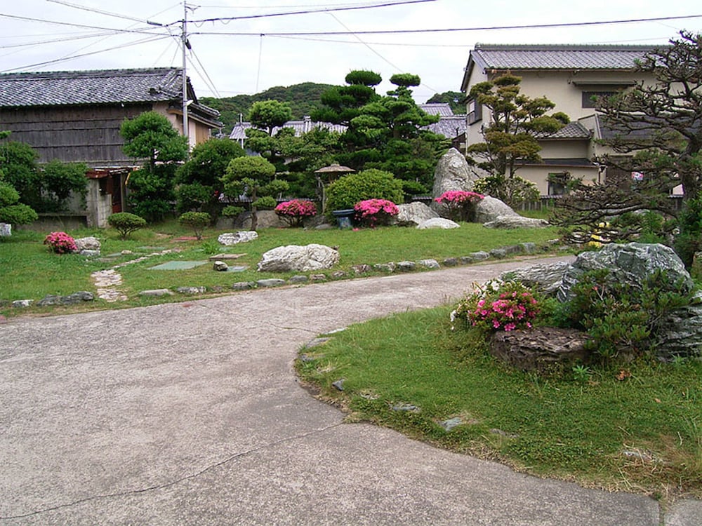 Toushijima Onsen Suzunami