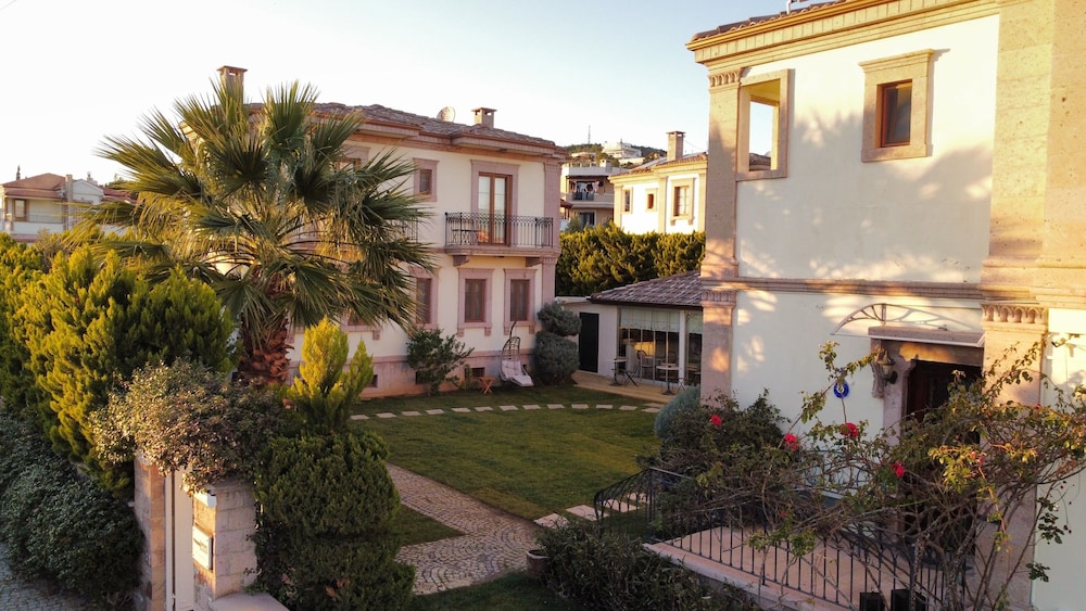 Vrodi By House - Image 37