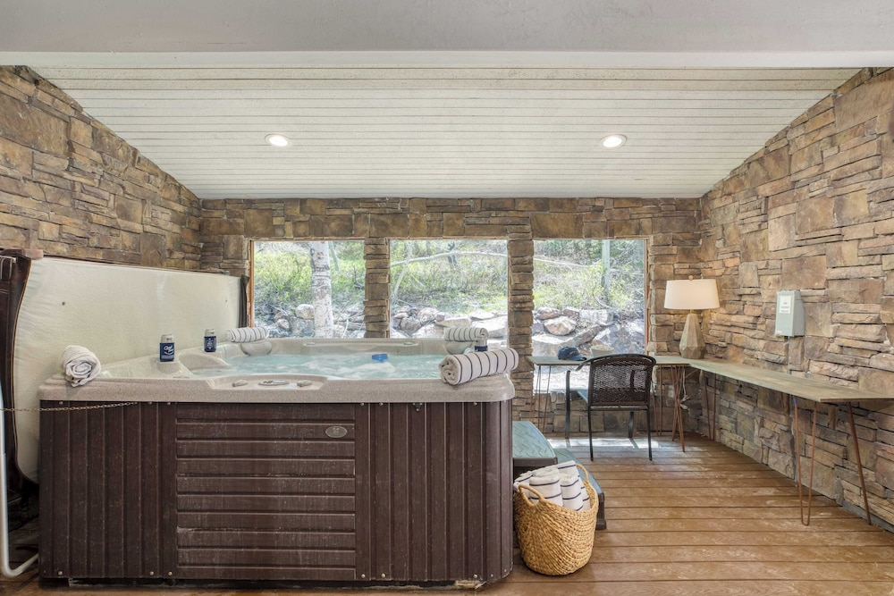 Deer Valley Delight by Avantstay Deer Valley Retreat + Spa