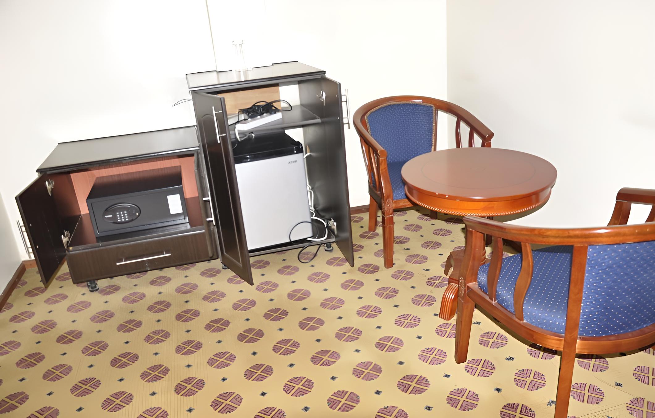 Karisimbi Hotel