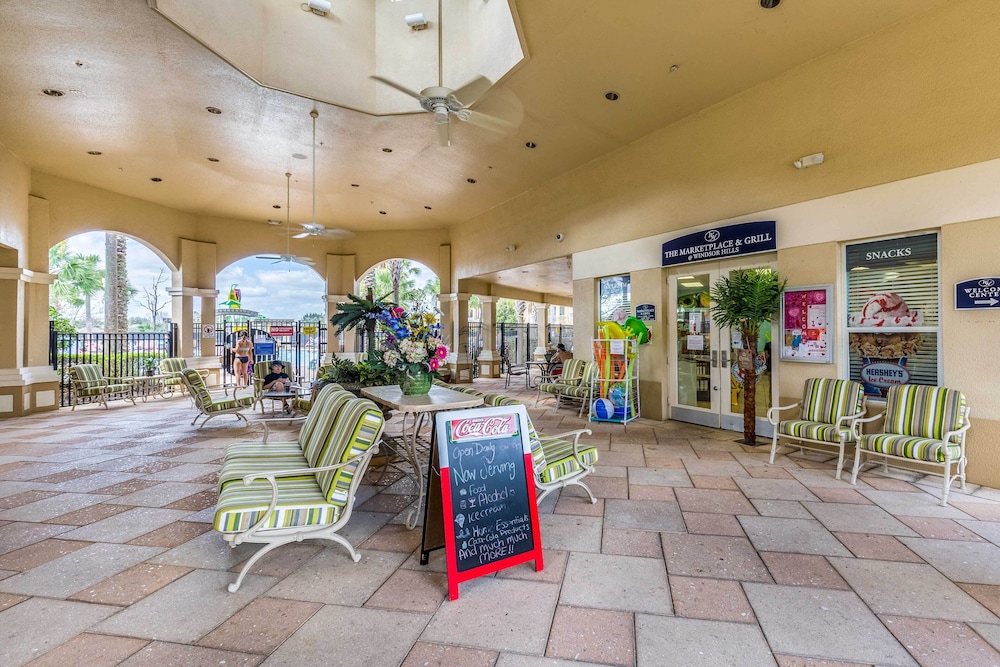 3 Mi to Disney: Family-friendly Home!