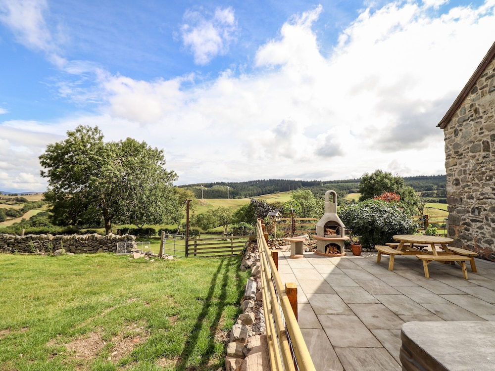 The Stables At Cae Gwyn