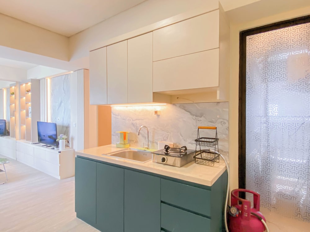 Modern White Accent 2Br Apartment Meikarta