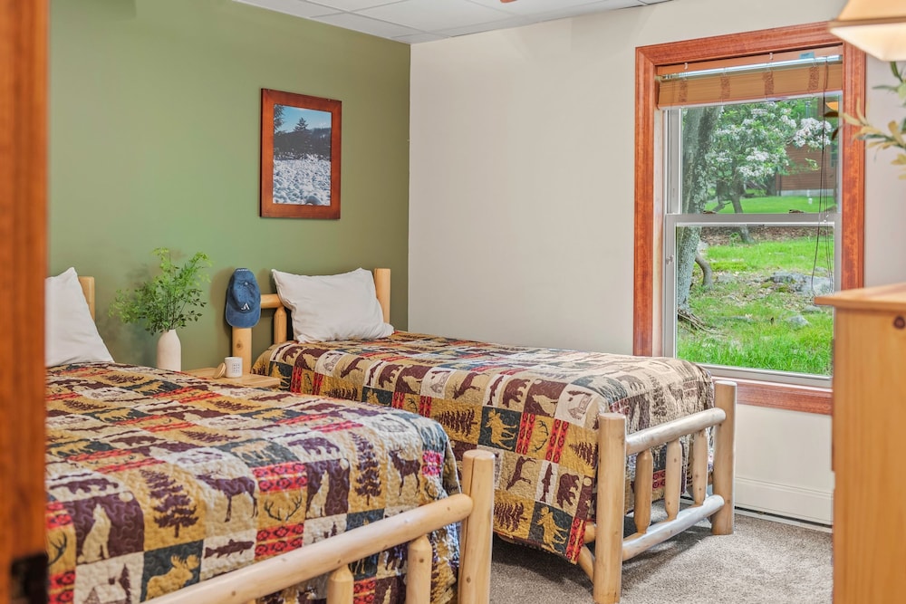 Bear Paw Lodge by Avantstay Hot Tub Deck Fire Pit