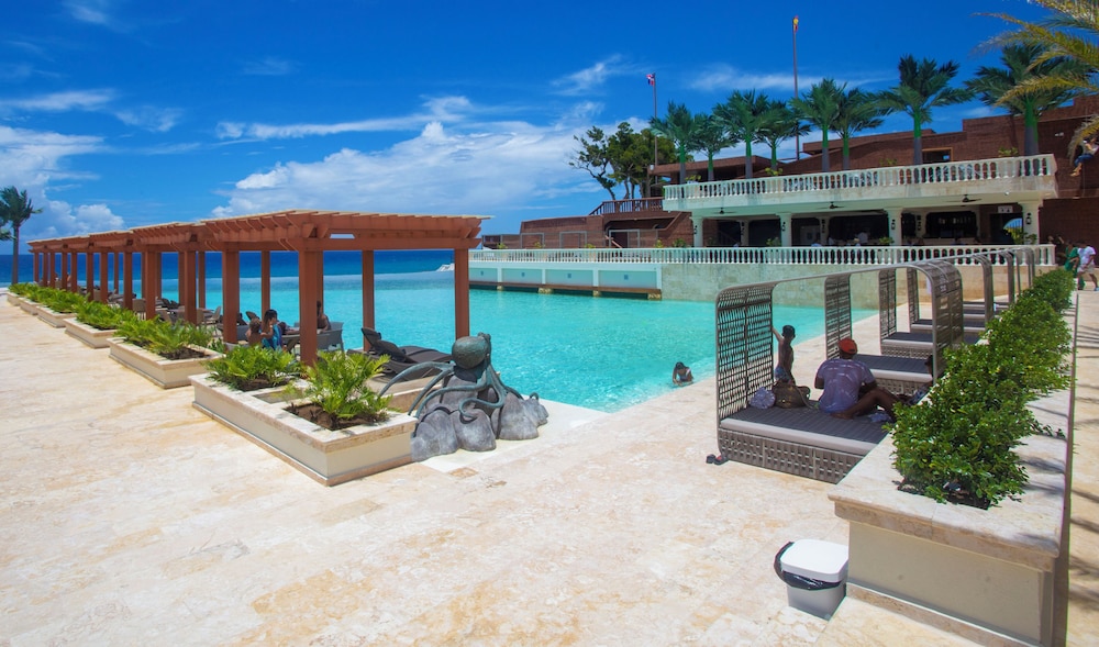 Rheia Properties - Sosua Ocean Village