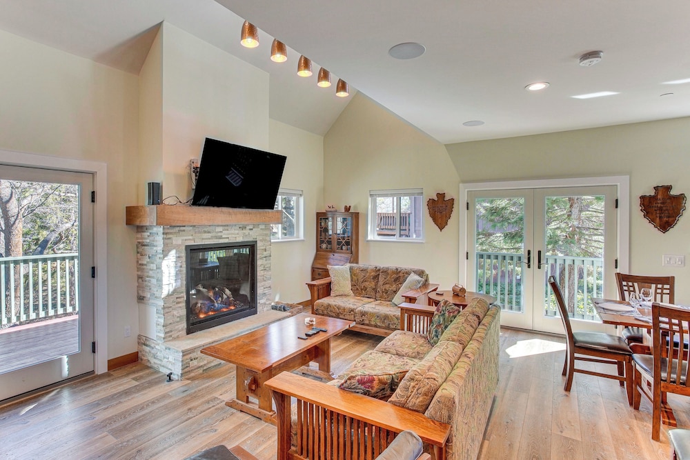 Game Room & Deck: Pet-friendly Lake Arrowhead Home