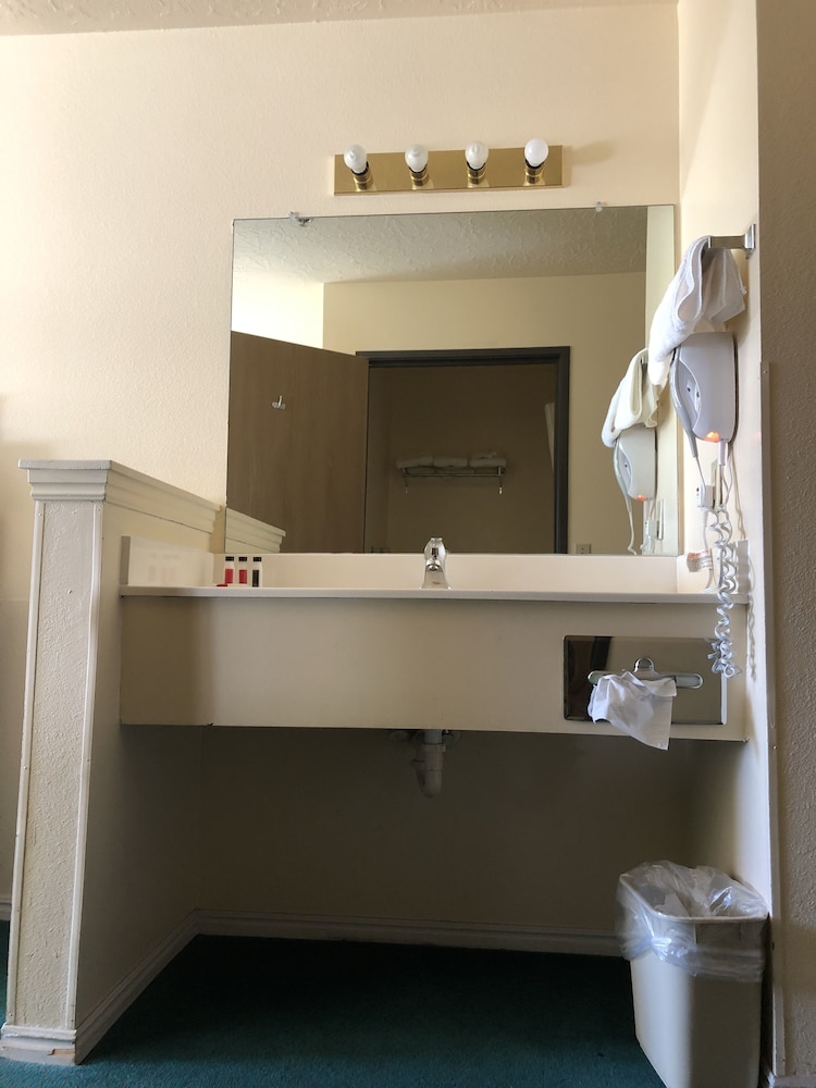 Horizon Hotel, Bilde 39