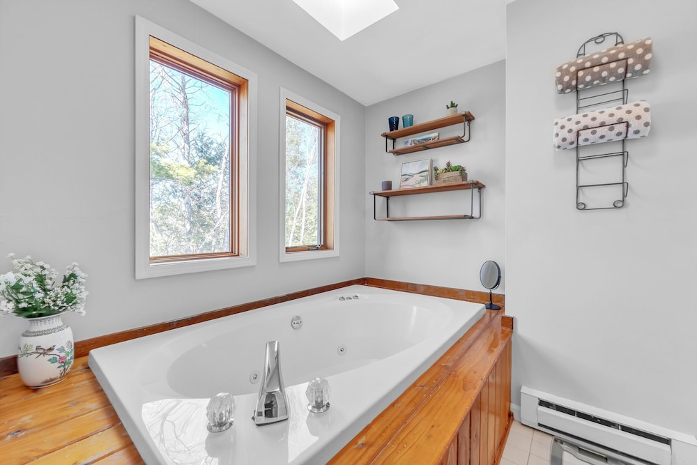Rumor 39O - Upgraded Townhome With Woodsy Views 3 Bedroom Townhouse by The Summit at Gore Mountain