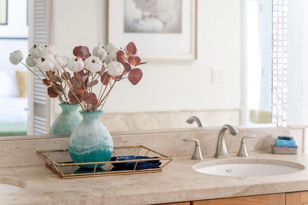 Redfield - Colorful Ranch Home - Must Visit, 사진 41