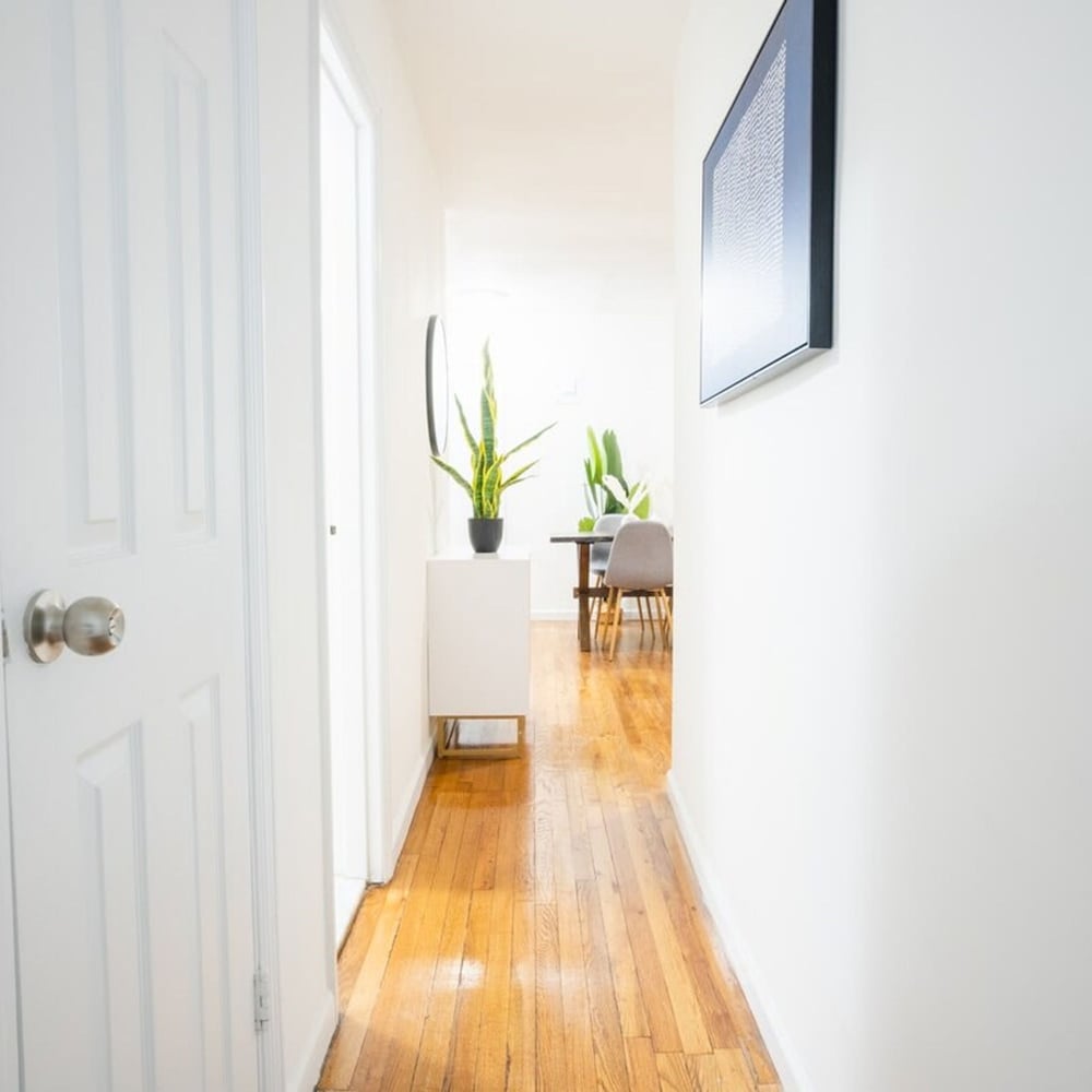 49-3b Newly Renovated 2BR W D Midtown East