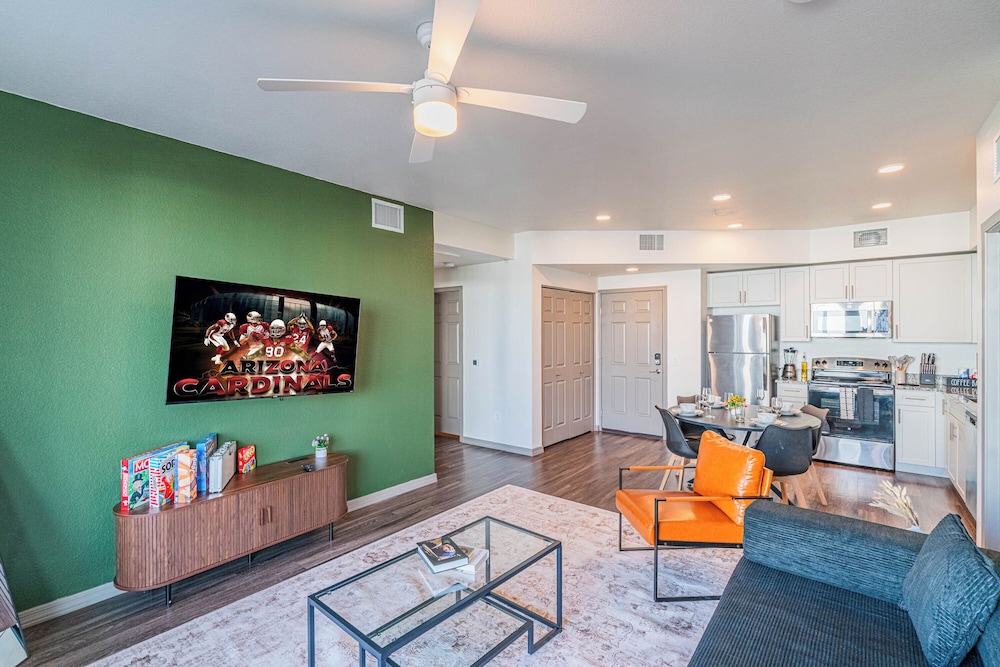 ROVE LIVING/KL - Cardinal 95