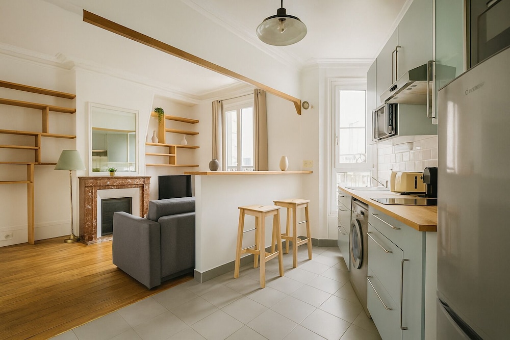 Spacieux appartement a Montmartre