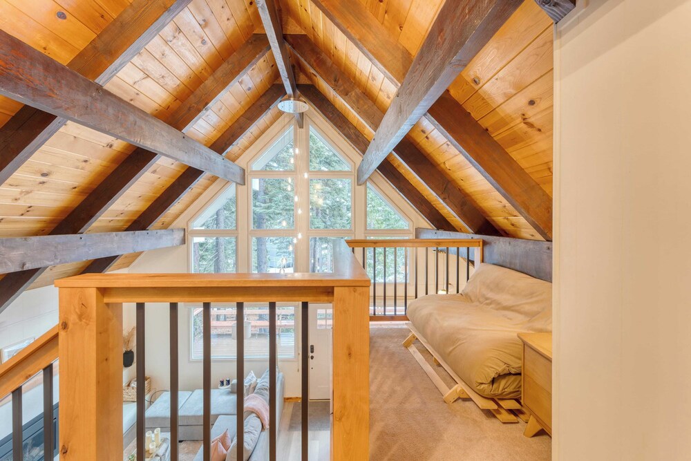 Cozy Modern Cabin w/ Sauna & Fireplace 5 Mins to Lake Peaceful Tahoe Retreat by Avantstay