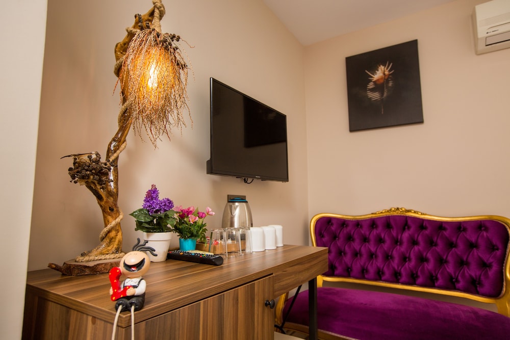 Corner Garden Otel - Image 11