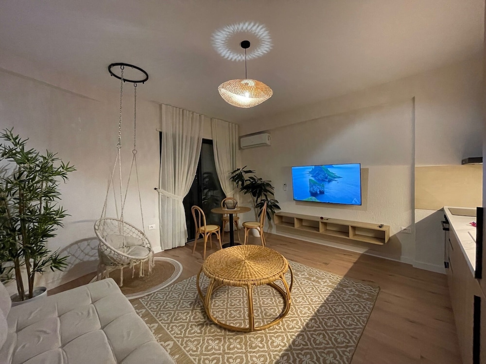 Boho Central Apartment