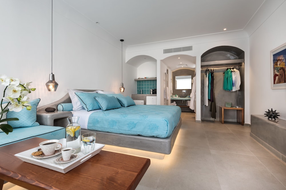 Elements of Caldera Suites