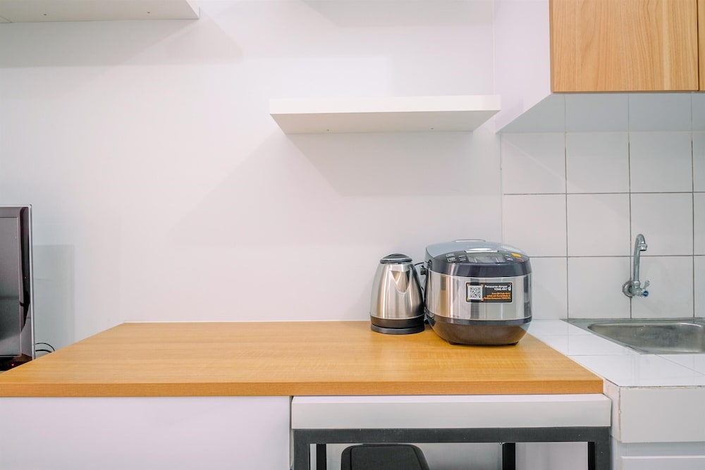 Elegant Studio Near Senayan And Pondok Indah At Pakubuwono Terrace Apartment