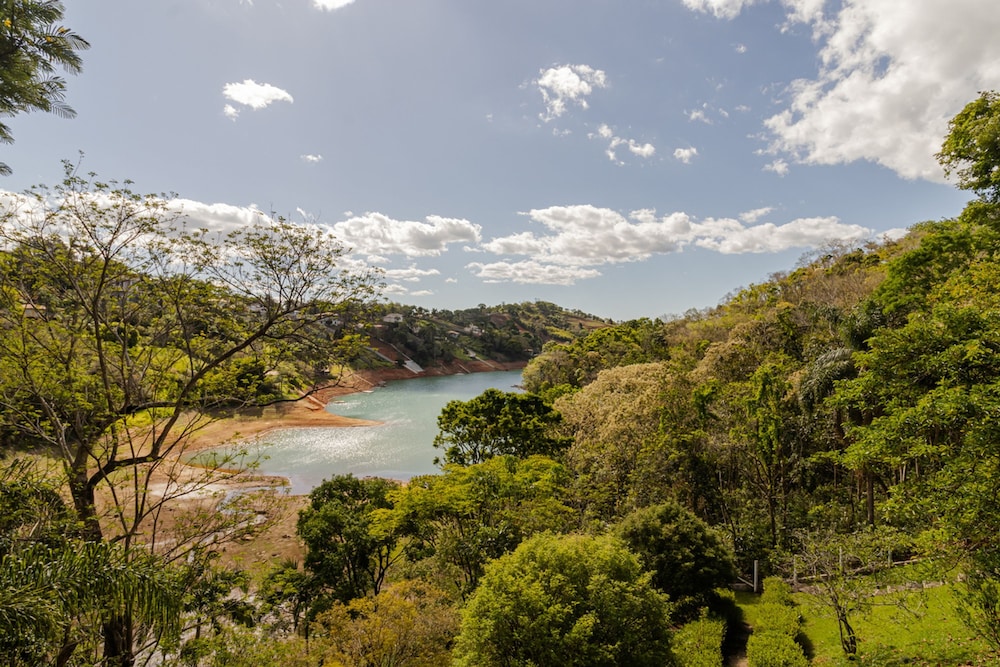 Casa de Campo com Vista Piscina e rea Gourmet