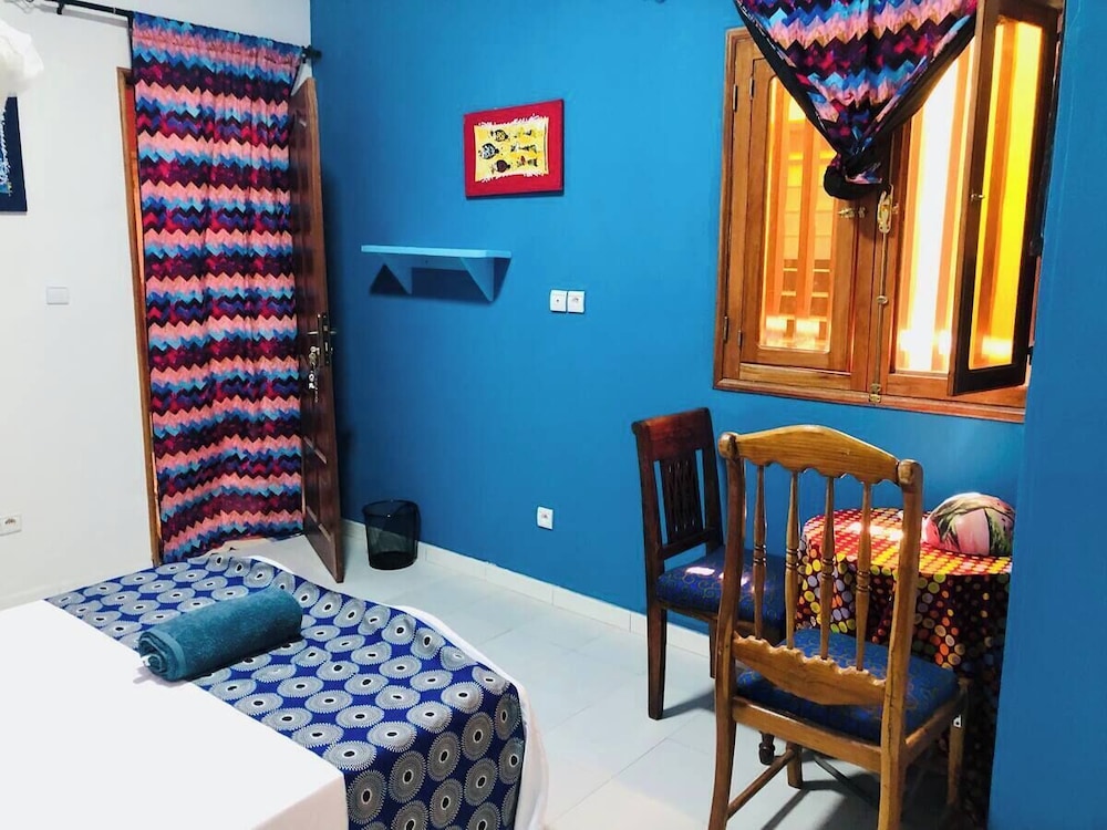 Fadidi House