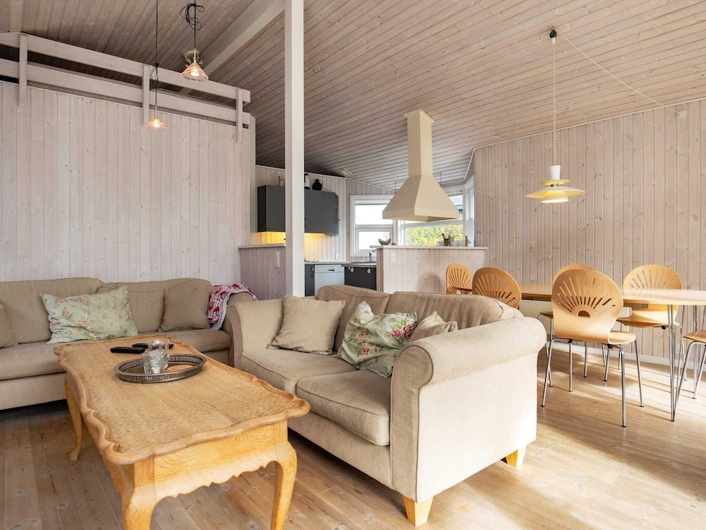 8 Person Holiday Home in Frorup-by Traum view 5