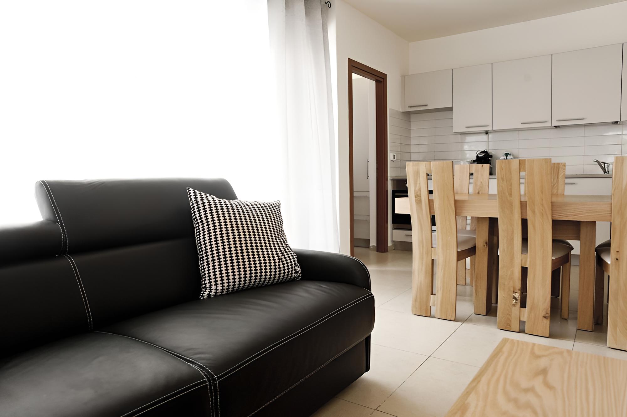 Sunshine Suites