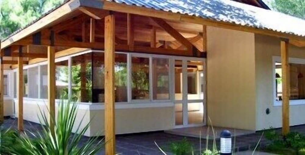 Los Carolinos Lodge