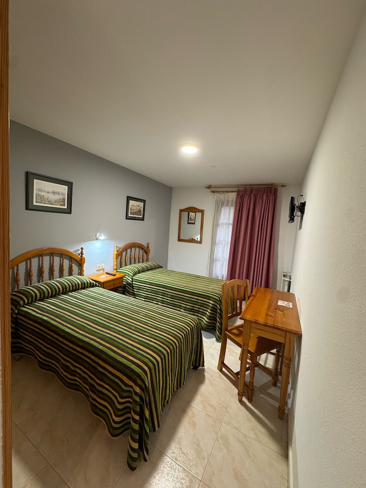 HOSTAL MARBORE
