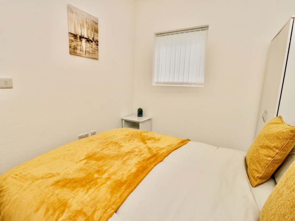 Port Apartment 2