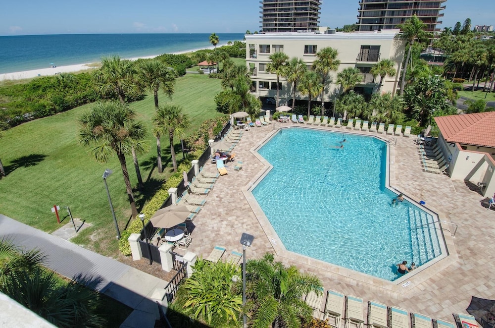Land's End 11-307 Beach Front - Premier