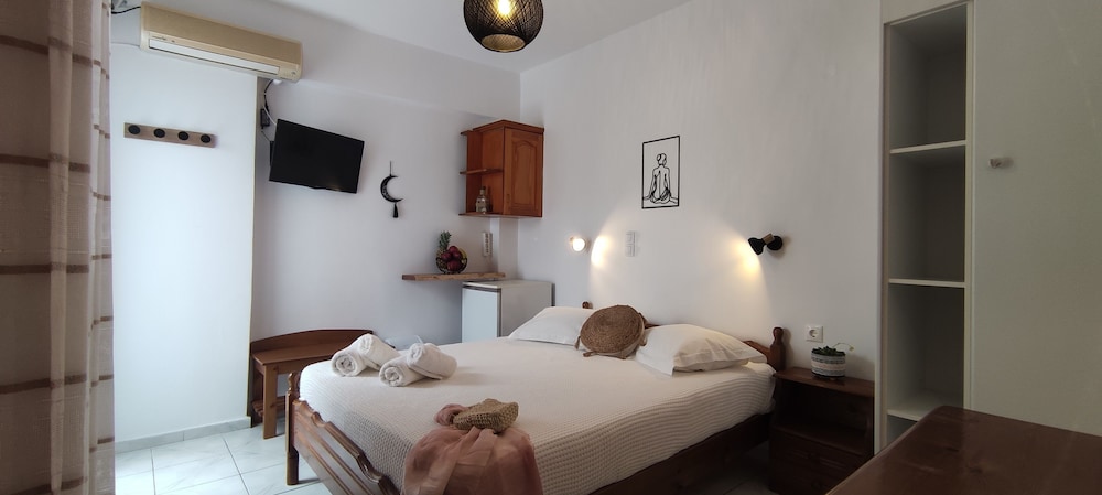 Kapetanos Rooms
