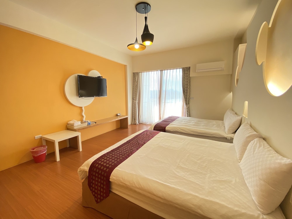 Happy Life Hostel