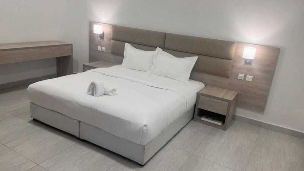 Al Rayyan Residential Suites