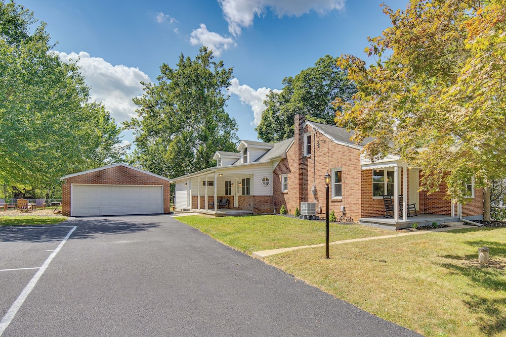 York Farmhouse Hideaway Near Lake Redman