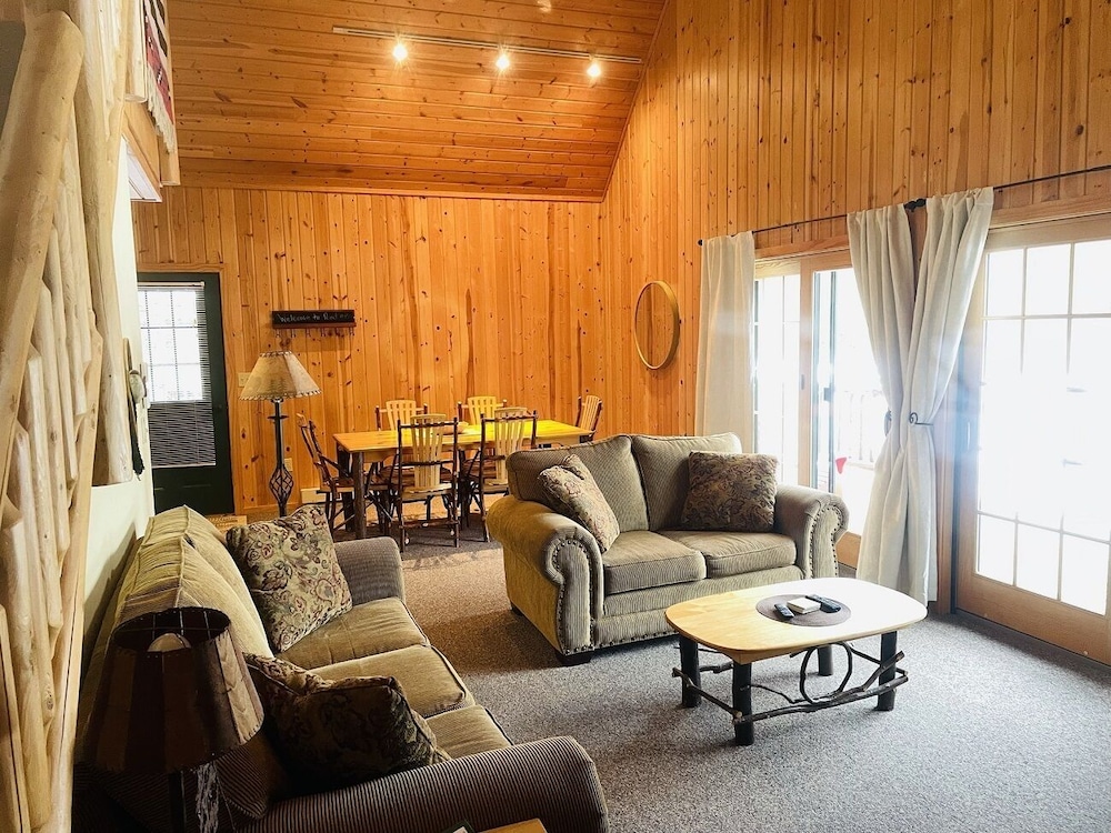 Drummond Island Resort