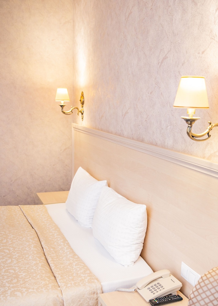 Hotel Liberty Fly