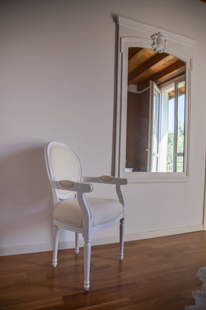 Elegant Lake Garda Villa With Garden