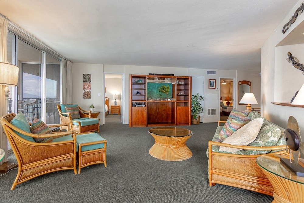 Royal Kahana 1211 2 Bedroom Condo