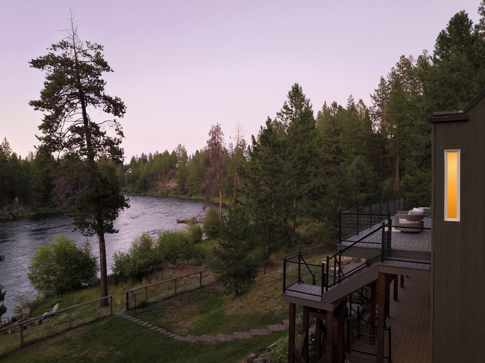 Amazing Riverfront on the Water- Big Sky Bend