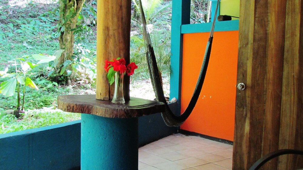 Se Ua Manzanillo