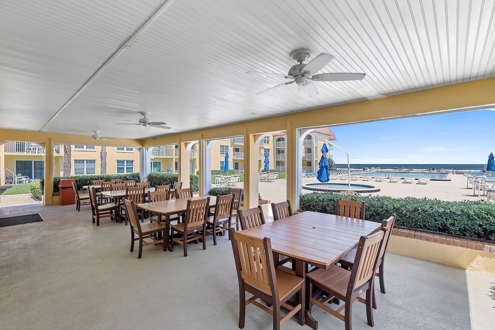 Point East 320