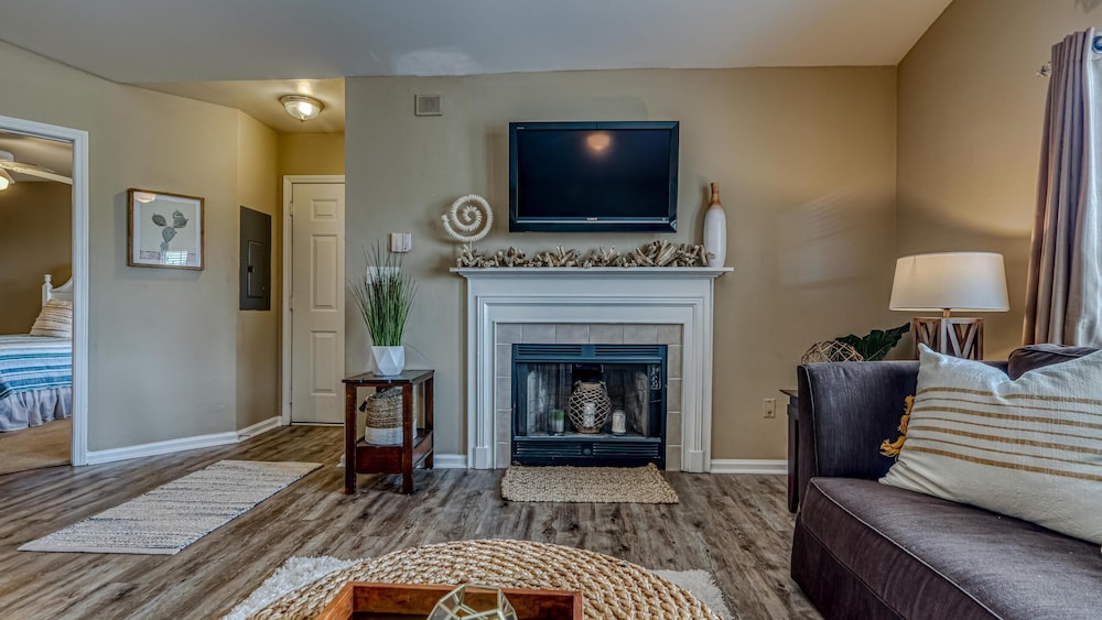 Colony Club #U3 by Southern Vacation Rentals