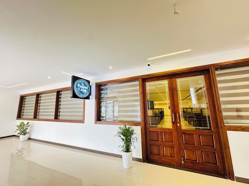 Shambhavi Hotel & Convention Centre