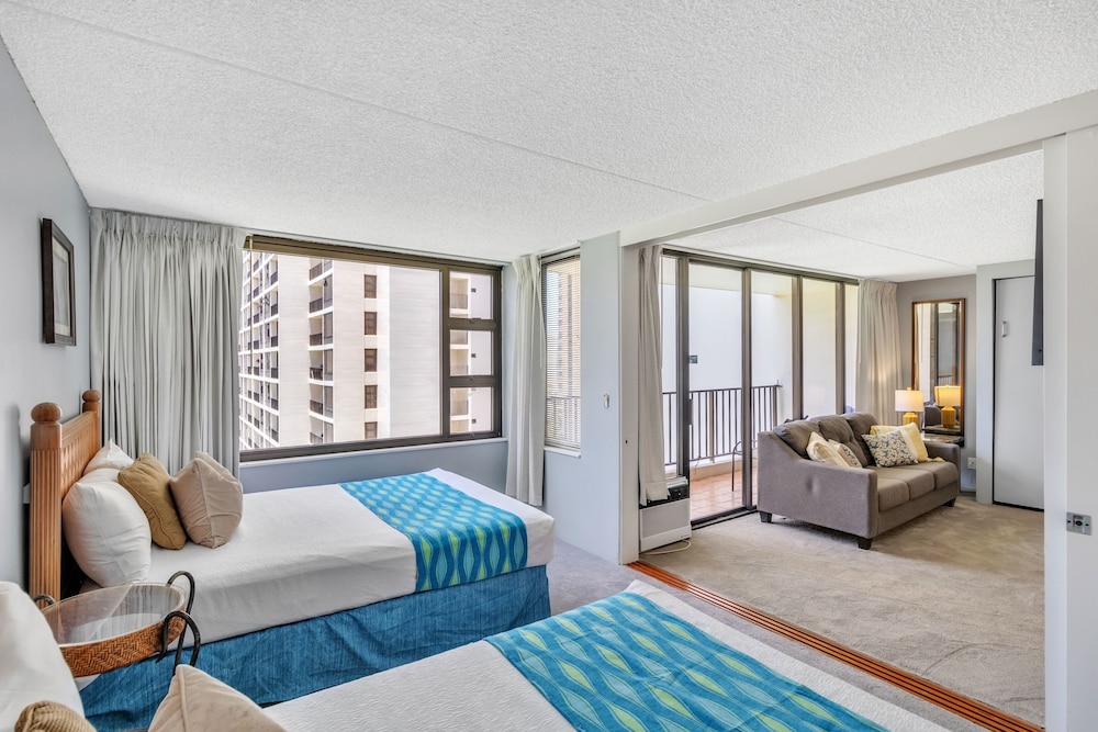 Tower 2 Suite 1208 -QQE by Koko Resort Vacation Rentals