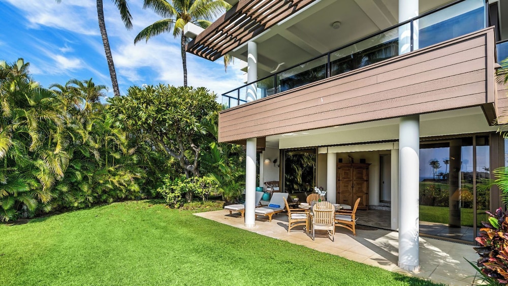 Beautifully Updated - Close to Beach & Pool - Oceanview Lanai - Vrkcv