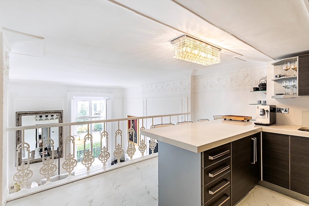 Central London Chic Townhouse
