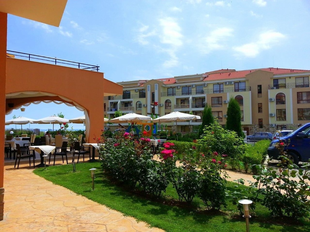 Menada Paradise Dreams Apartments