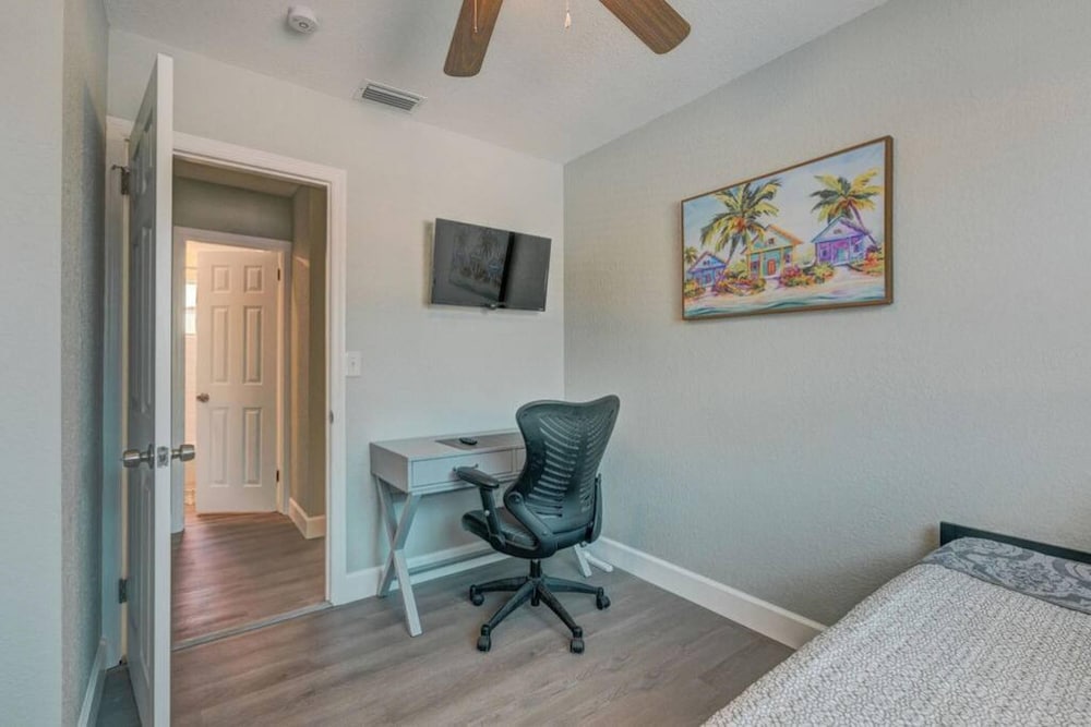 Heated Pool Close to St Pete Tampa Pet Friendly, photo 30