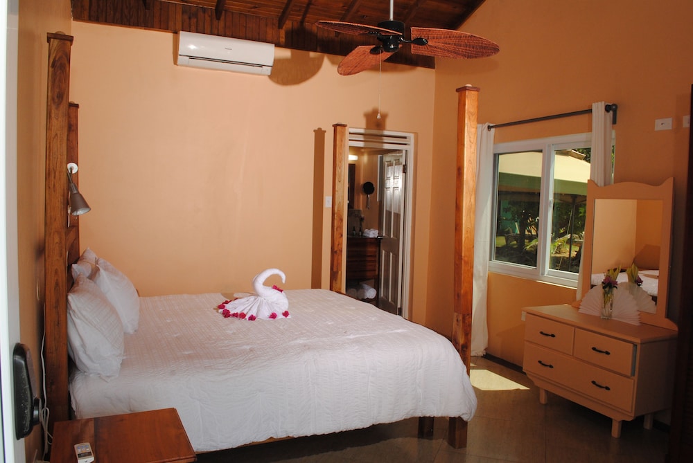 Luna Sea Inn