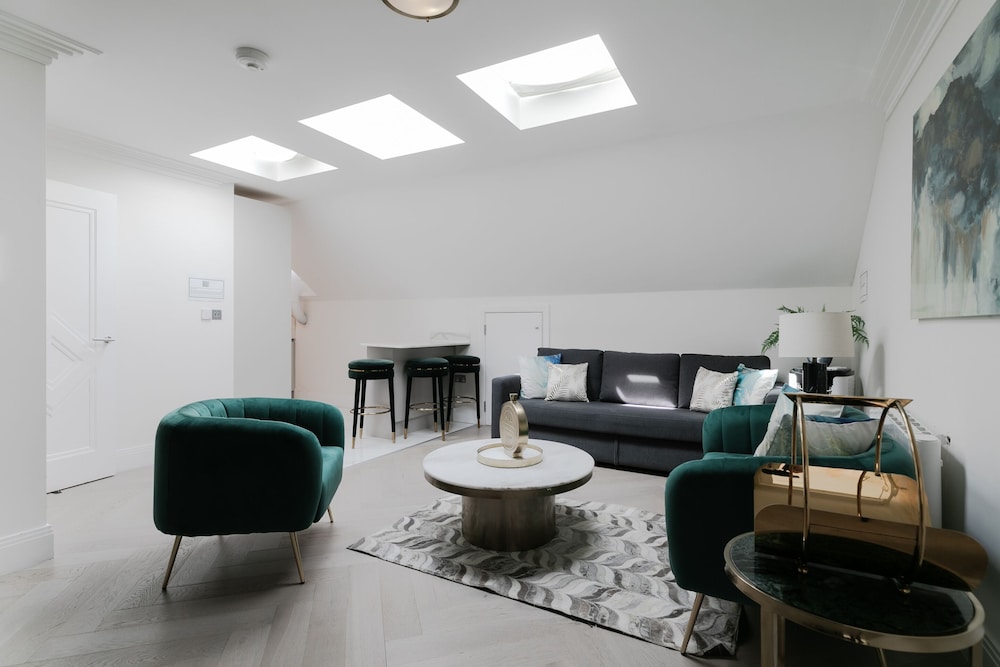 Luxury Apartments Near Harrods and the Science Museum