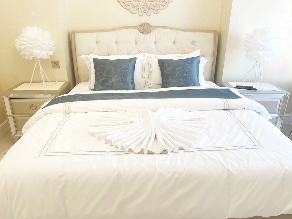 ROYAL BEACH RESIDENCES